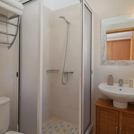 H2ome By An Island *