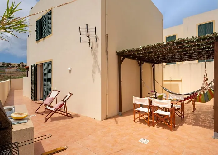 H2ome By An Island *